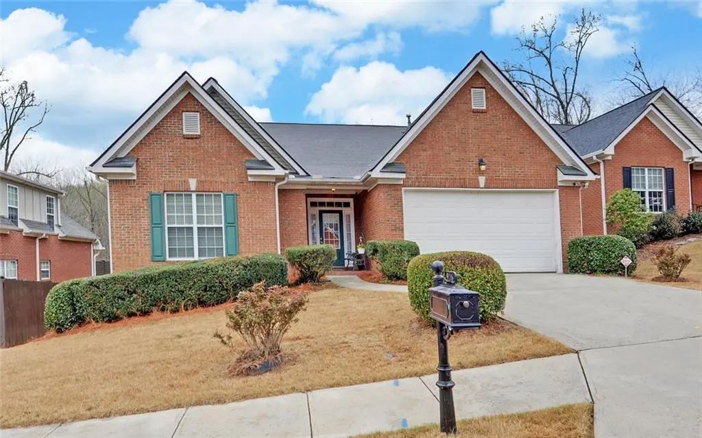 926 Brenau Point Drive, Gainesville