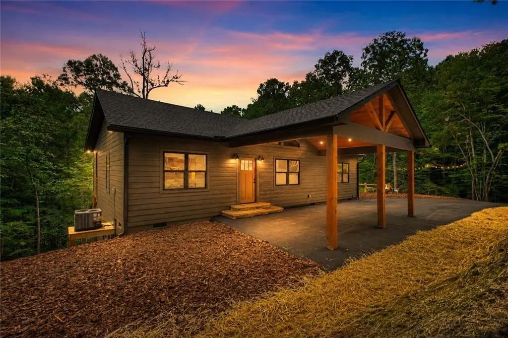 274 Medina Court, Ellijay