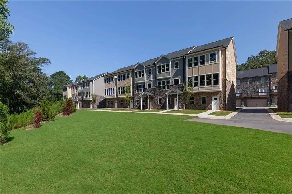 3804 Jack Vernon Circle, Powder Springs