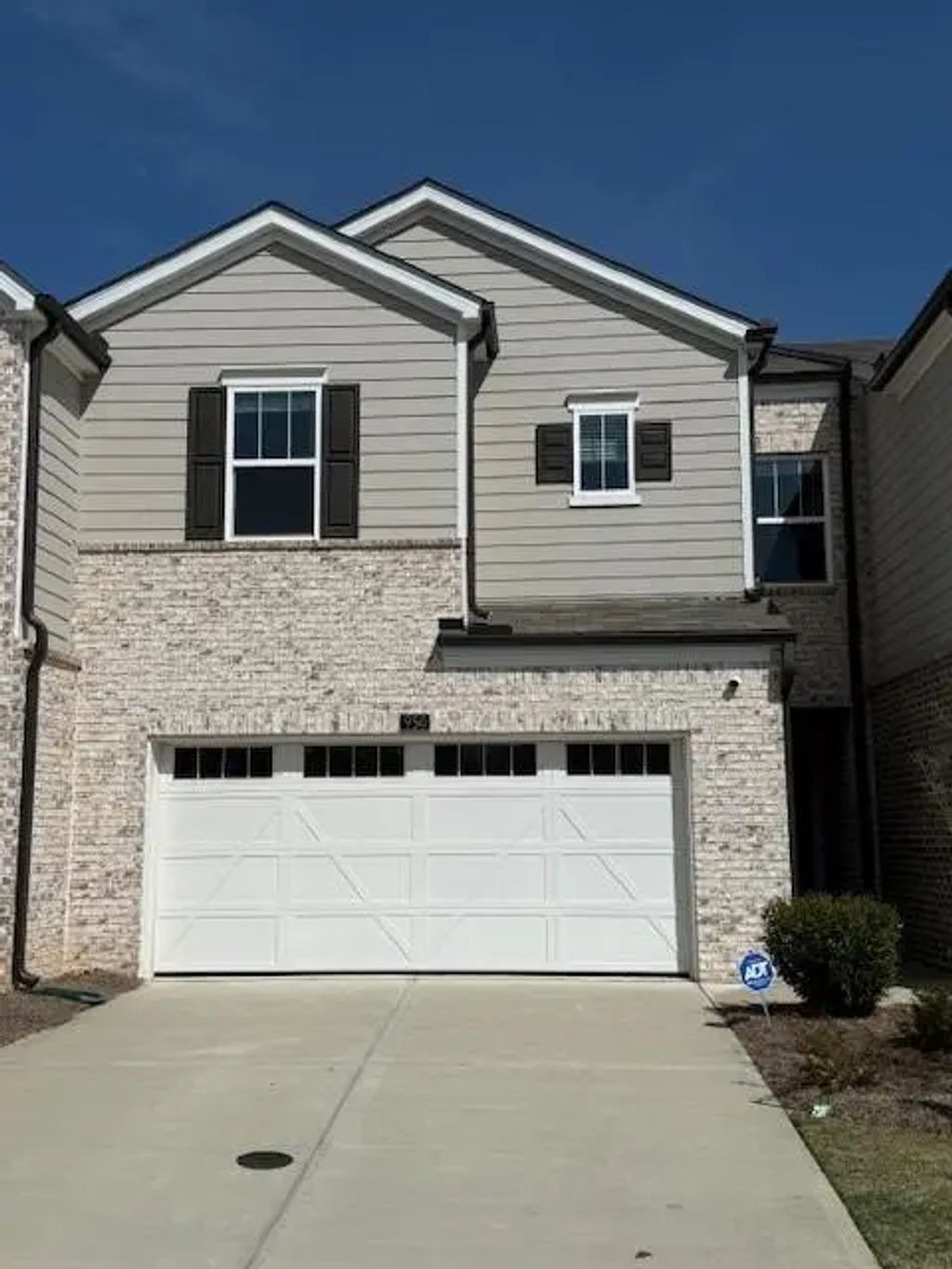 950 Sunny Lake Drive, Lawrenceville