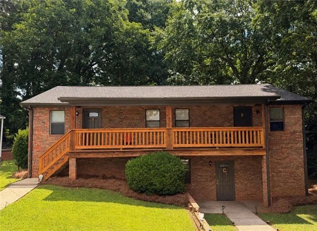 1532 Rosewood Circle Se, Marietta