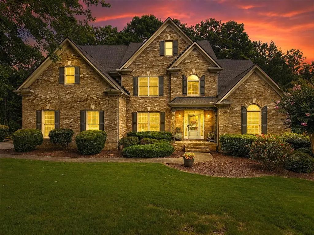 6355 Lake Oak Landing, Cumming