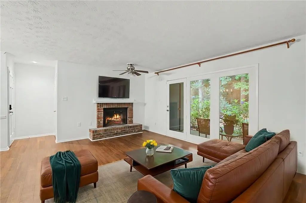 908 Tuxworth Circle, Decatur