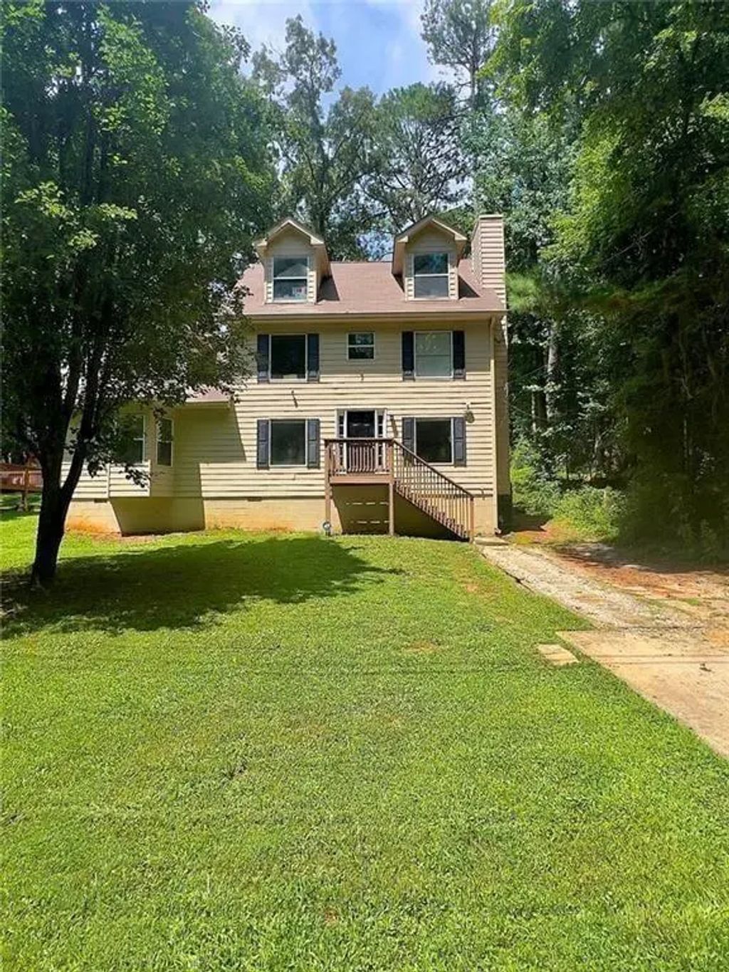 8446 Donald Road, Snellville