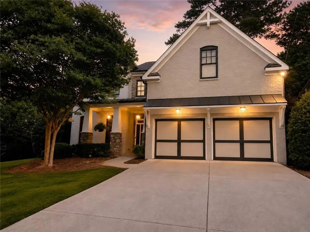 1074 Greenglen Drive Se, Smyrna
