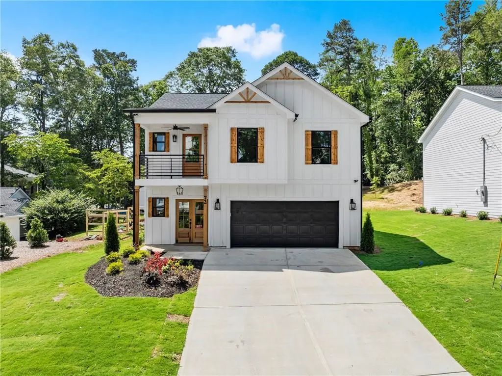 172 Llewellyn St, Clarkesville
