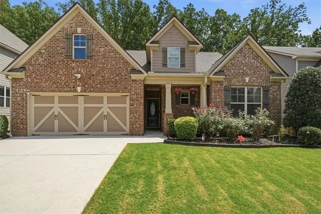2449 Beauchamp Court, Buford