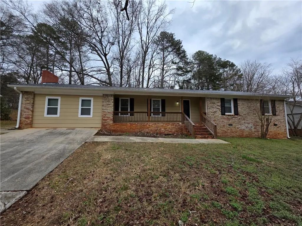 724 Country Club Drive, Monroe