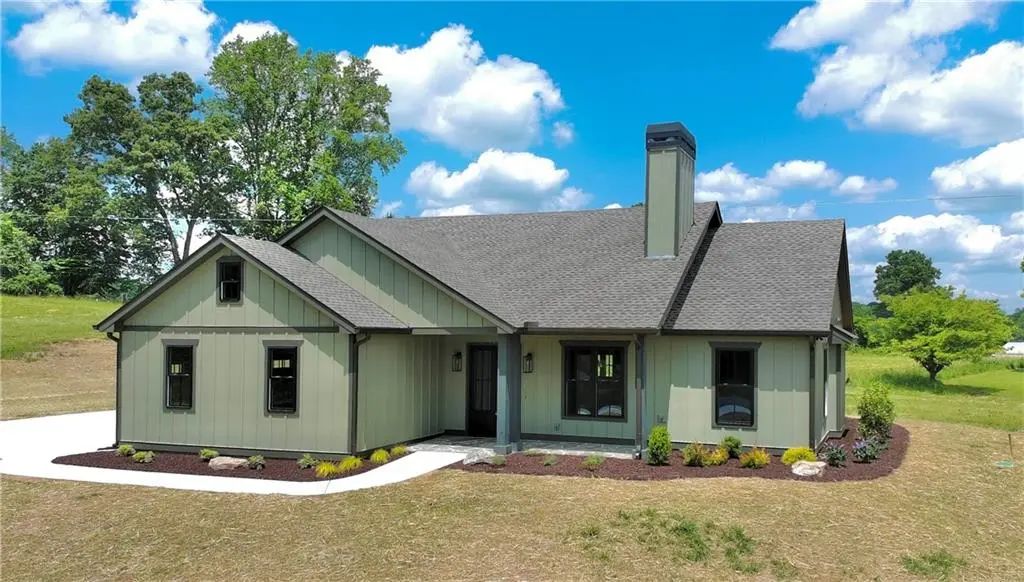 100 Redridge Road, Morganton