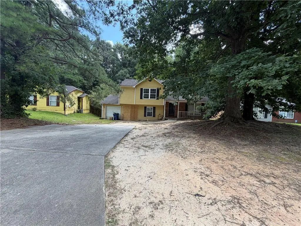 6495 Emerald Pointe Circle, College Park