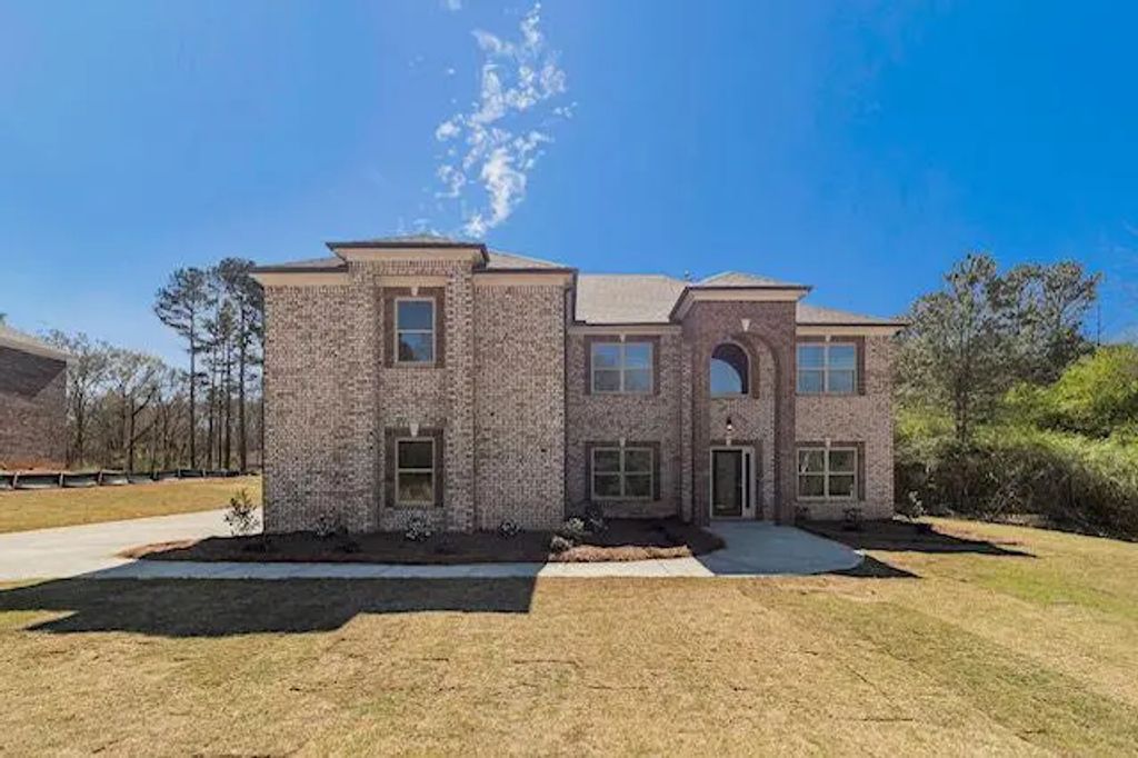 1689 W Hightower Trail, Conyers