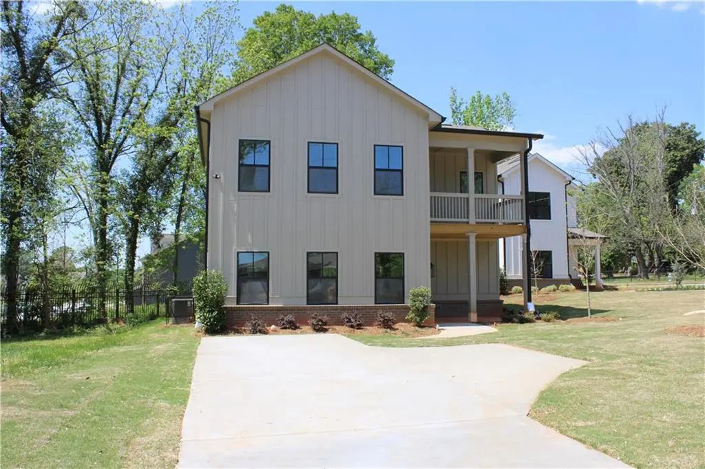 580 Glendale Road, Scottdale