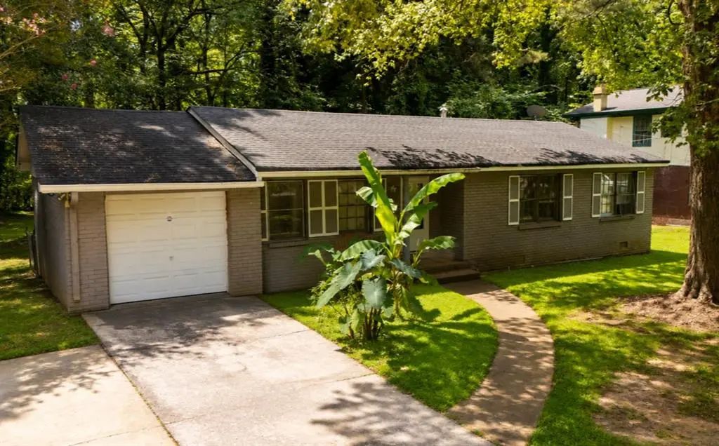 613 Sheppard Road, Stone Mountain