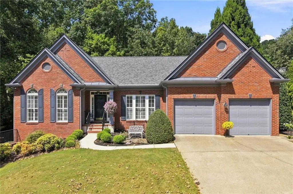 1545 Bookhout Drive, Cumming