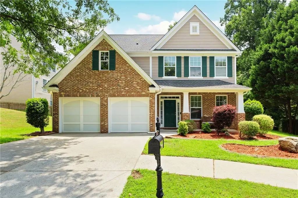 951 Island Pointe Way, Buford