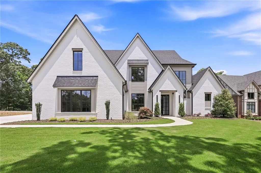 644 East Lake Drive, Gainesville