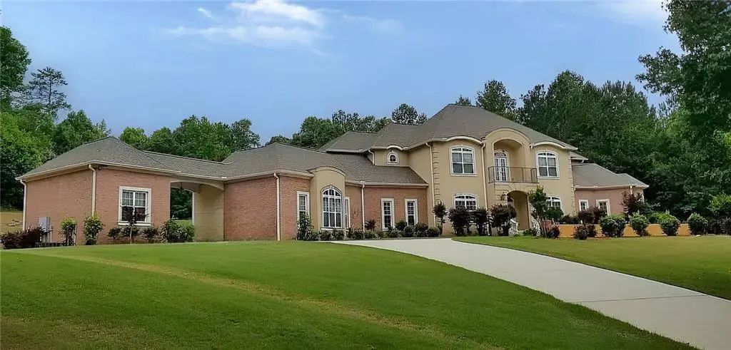2097 Highway 85 S, Fayetteville
