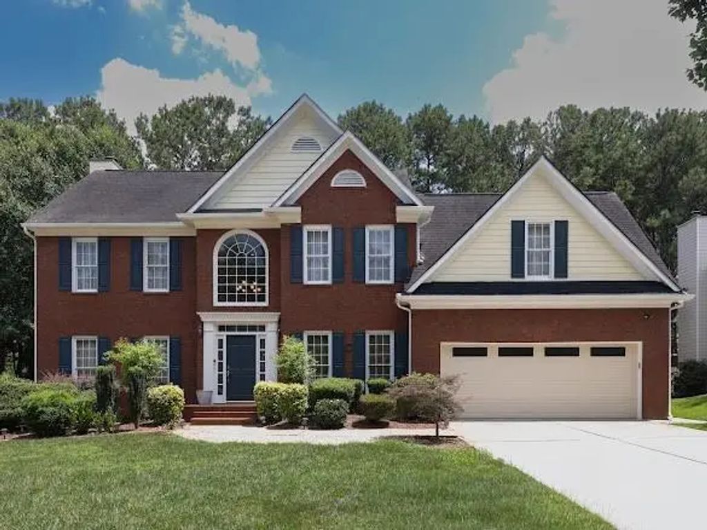 353 Lake Forest Court, Lawrenceville