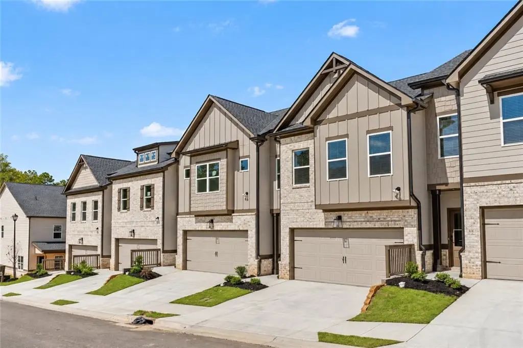Unit 32 - 4351 Fern River Bend, Norcross