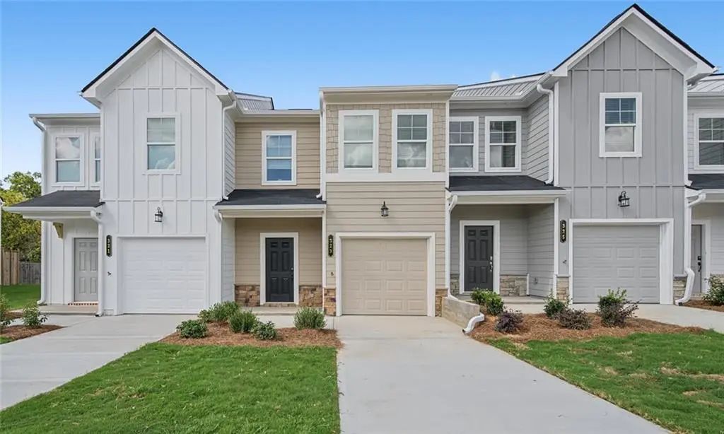 323 Rolling Green Road, Adairsville