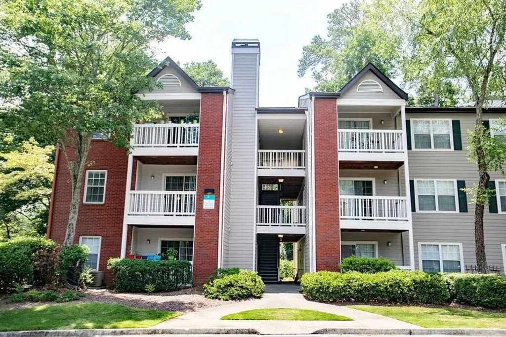 Unit 1a-211 - 100 Ashford Gables Drive, Dunwoody