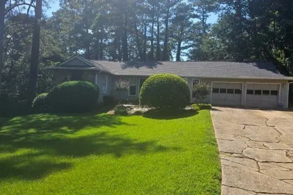 1623 Hidden Hills Parkway, Stone Mountain
