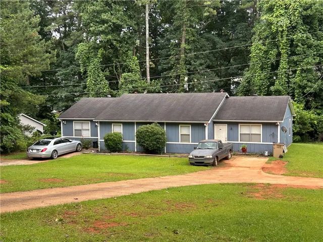 1292 Crystal Lake Road, College Park