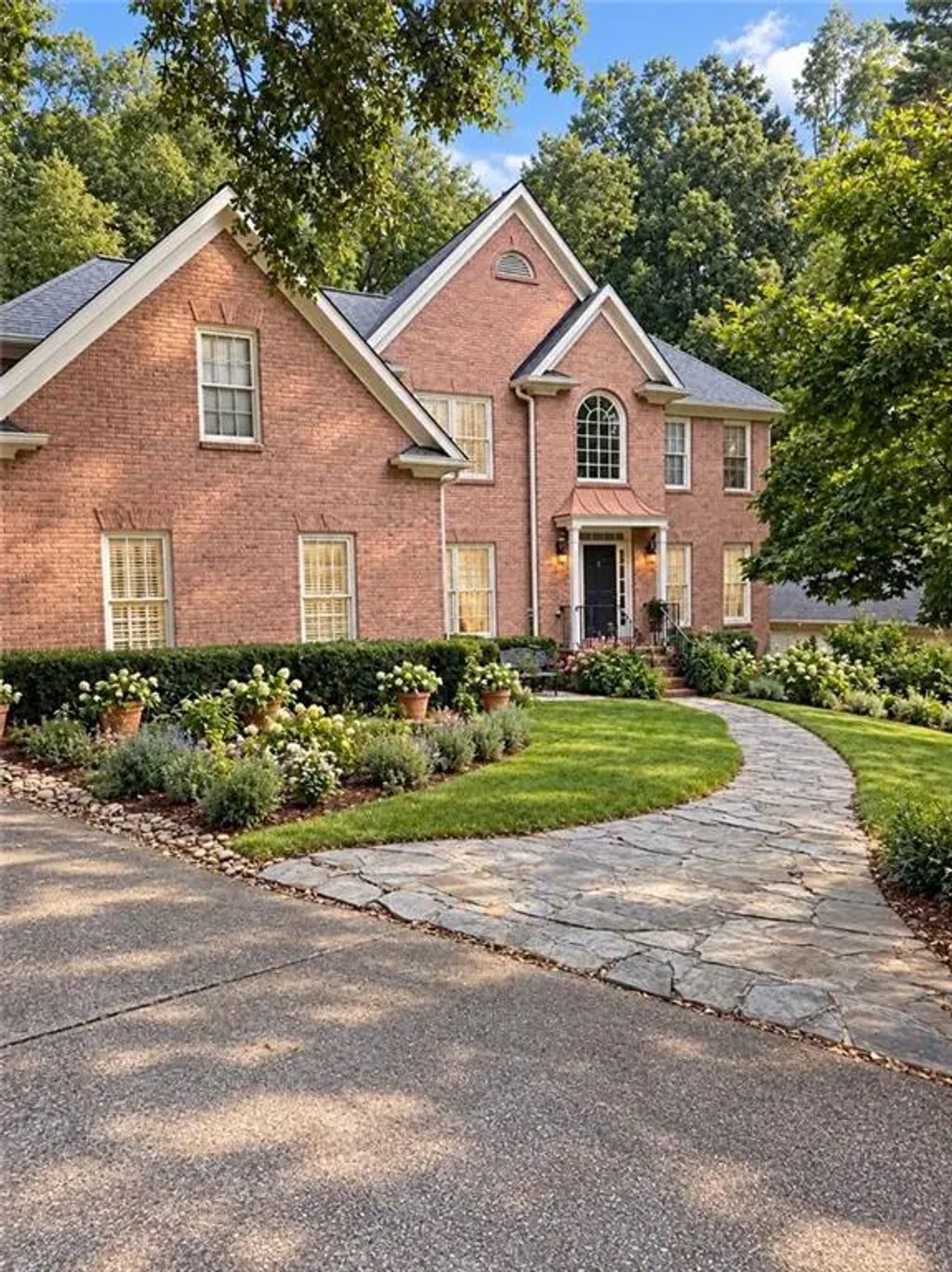 2215 Austin Lake Drive Se, Smyrna