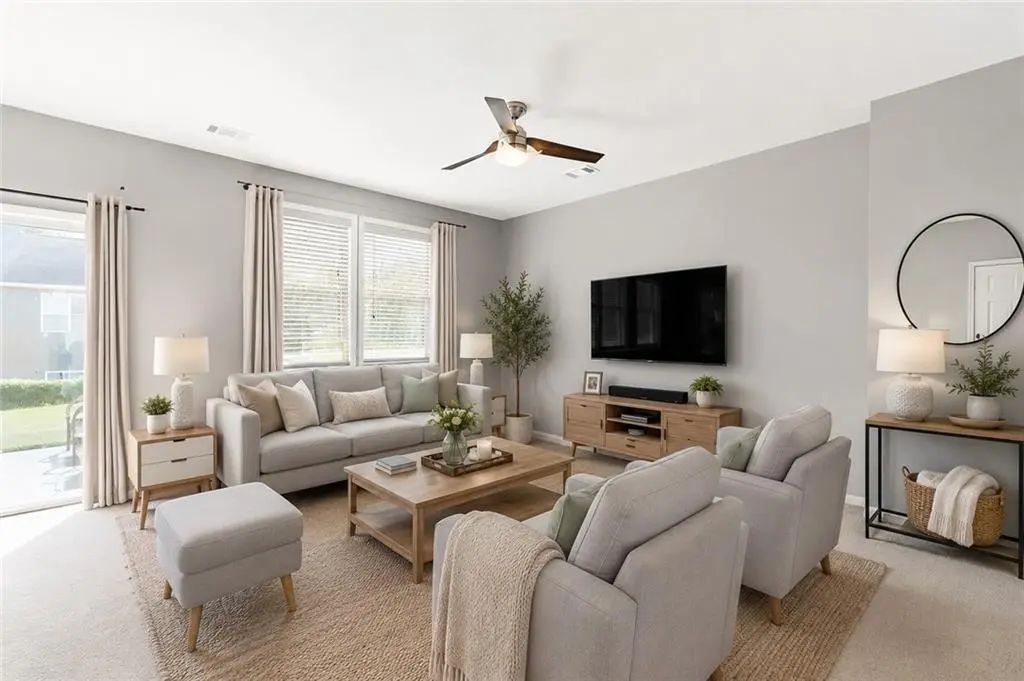 302 Oak Leaf Place, Acworth