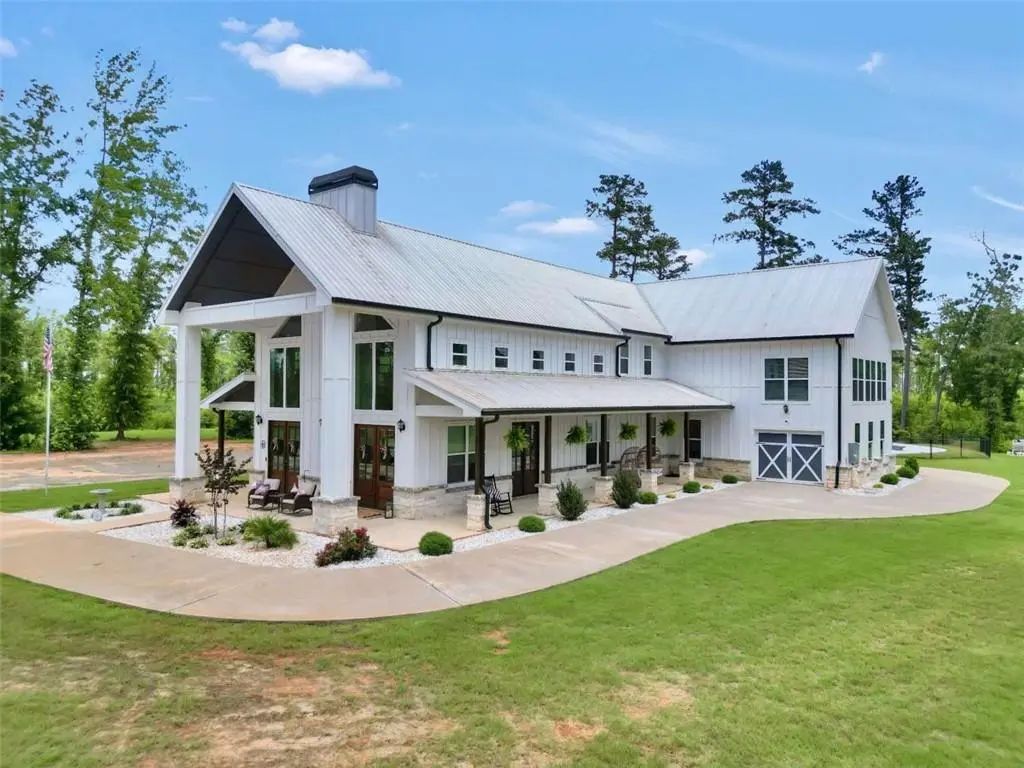 1384 Hopewell Road, Forsyth