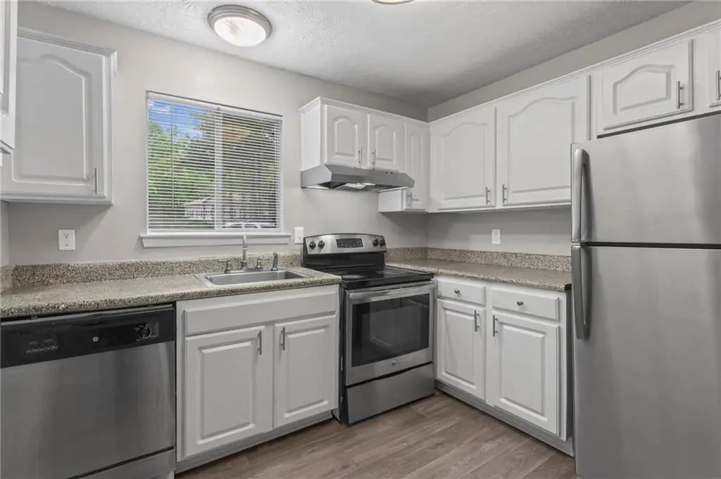 Unit 0632 - 100 Chattahoochee Circle, Roswell