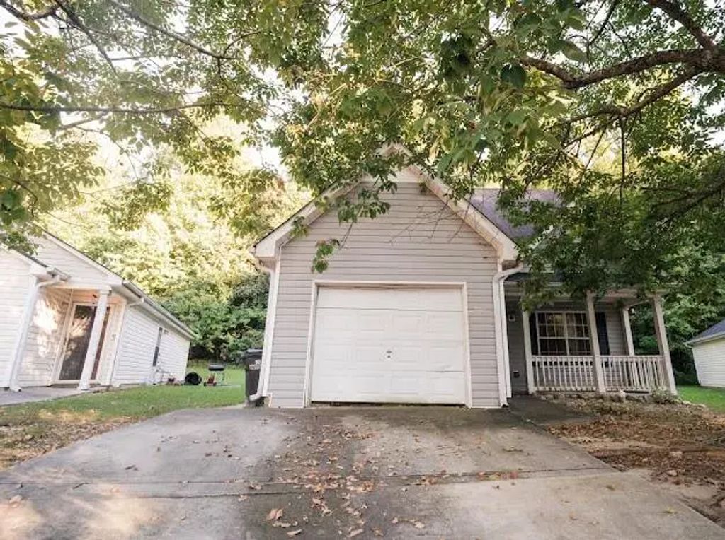 8351 Ramblin Court, Douglasville
