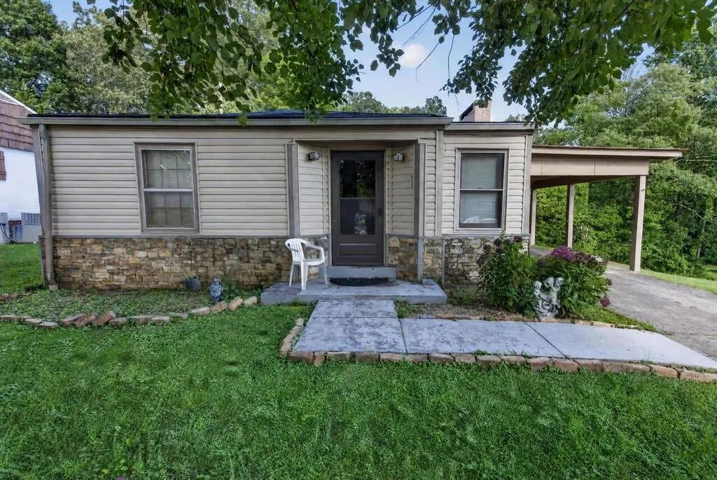 959 Hillcrest Drive, Mccaysville