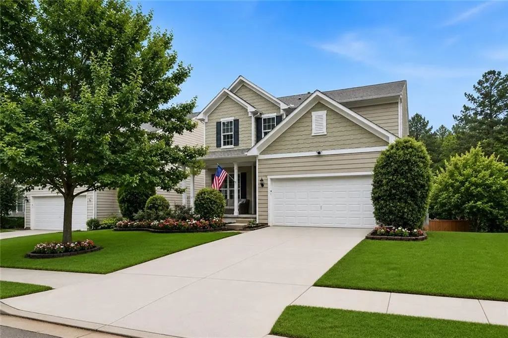713 Lorimore Pass, Canton