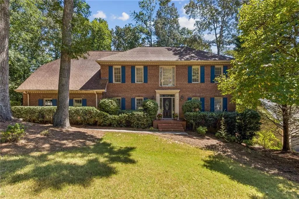2755 Misty Morning Ln Lane, Roswell