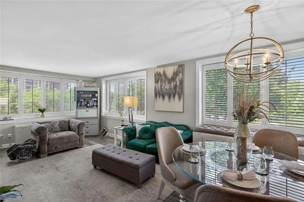 Unit 214 - 2479 Peachtree Road Ne, Atlanta
