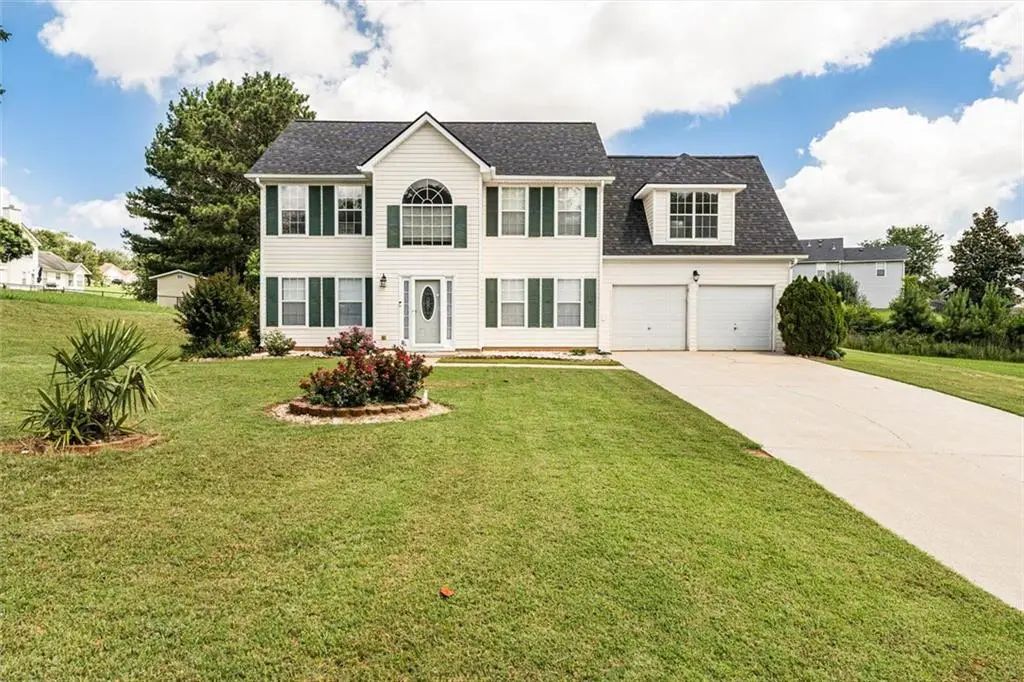 6940 Pompas Court, Douglasville
