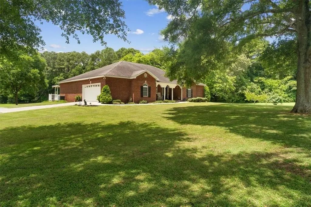 302 Tate Bend Road Nw, Calhoun