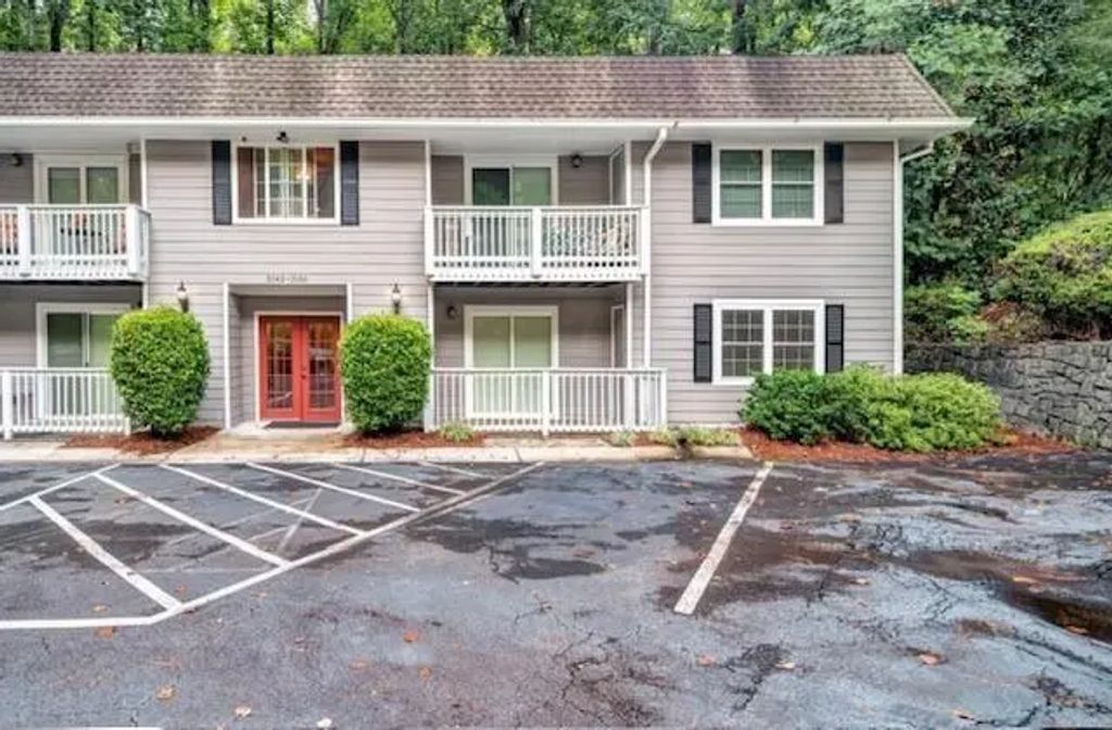 3142 Reeves Street Se, Smyrna