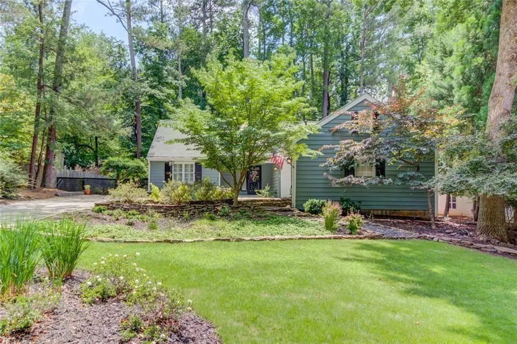 420 Taberwood Way, Roswell