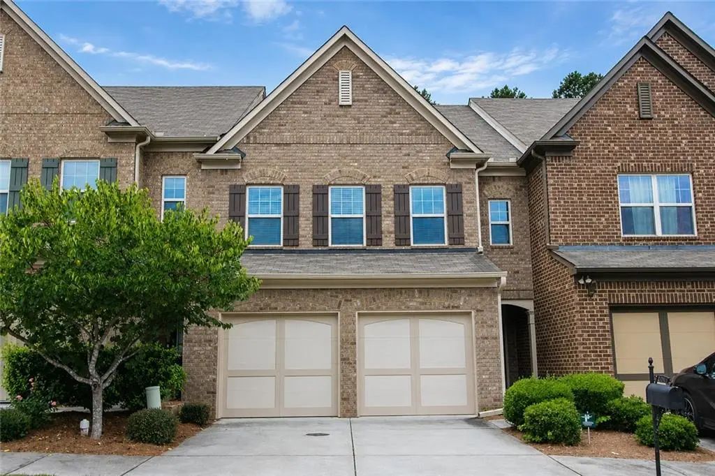 2132 Greencrest Circle, Alpharetta