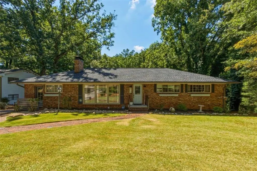 613 Holly Drive S, Gainesville