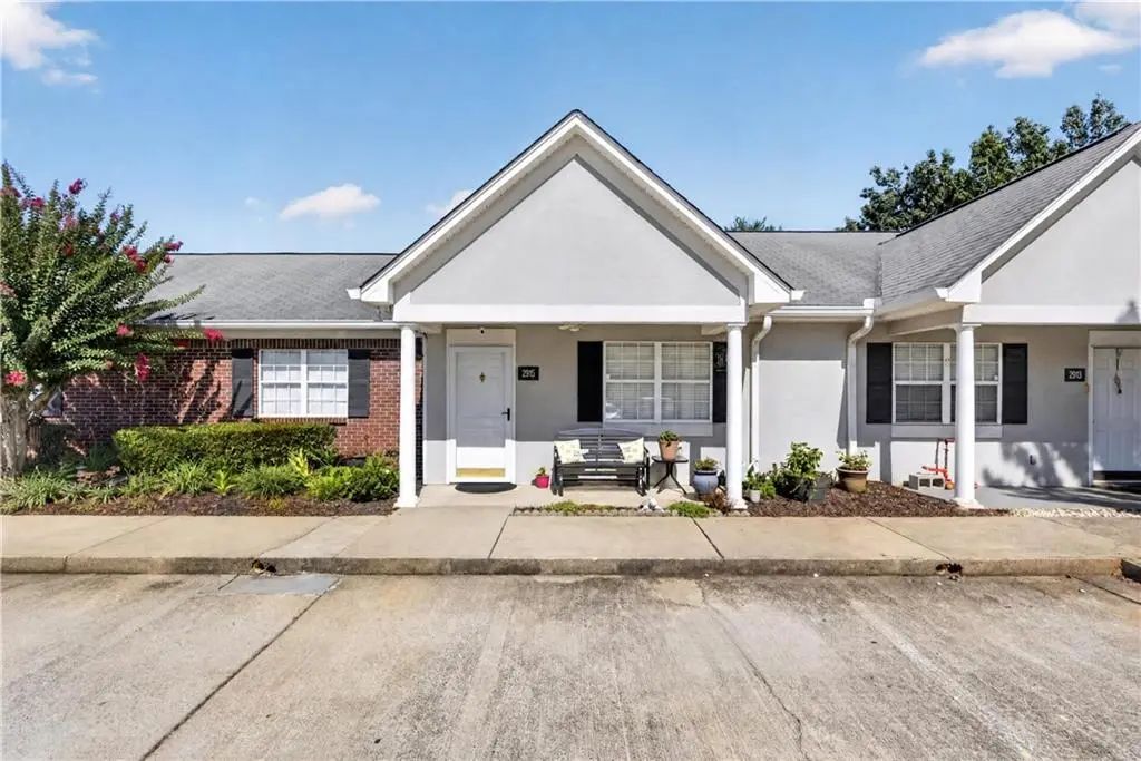 2915 Florence Drive, Gainesville