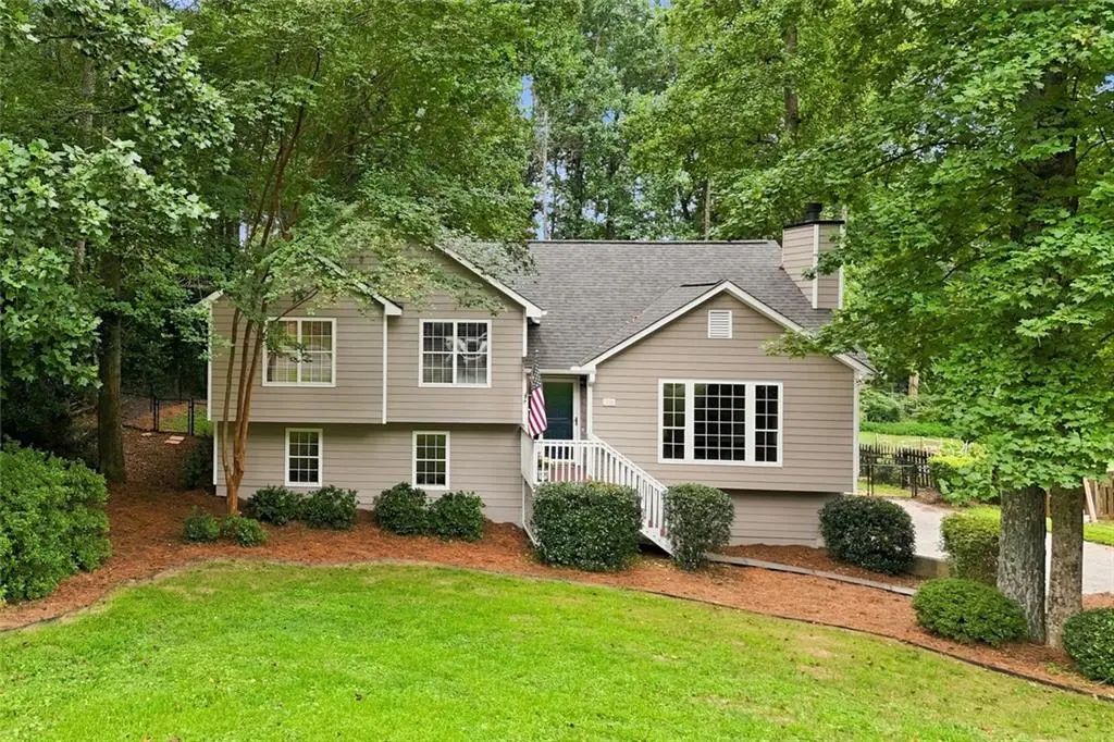13 Finch Court Se, Acworth