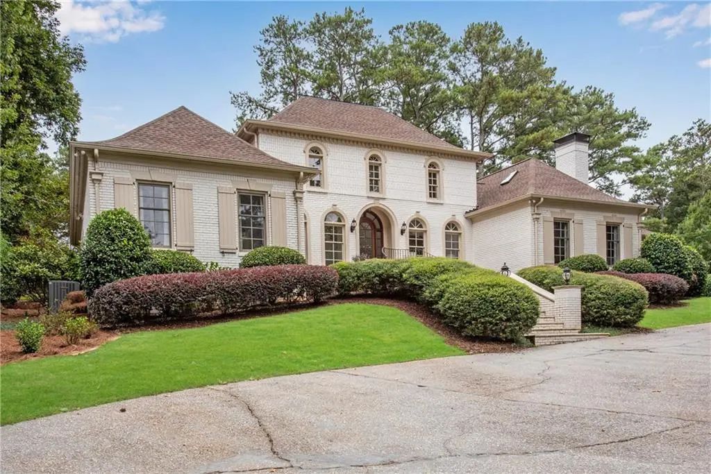 9190 Huntcliff Trace, Sandy Springs