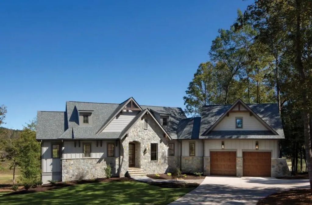 208a Lake Pointe Drive, Gainesville