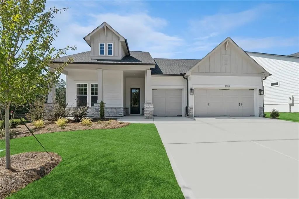 1395 Autumn Lake Drive Sw, Gainesville