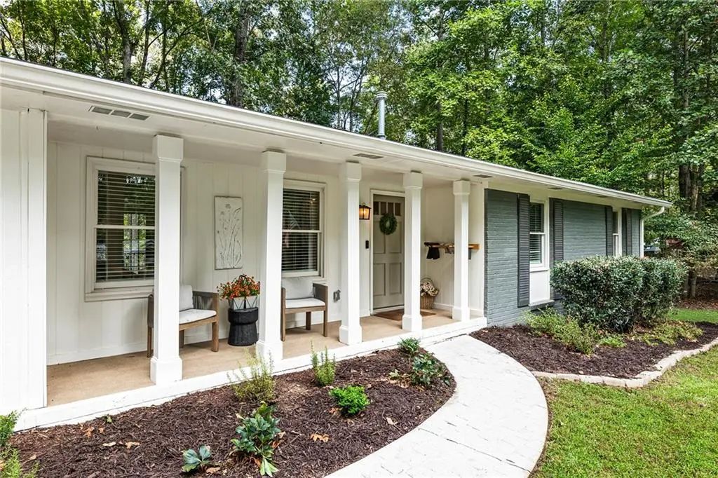 109 Juniper Street, Roswell