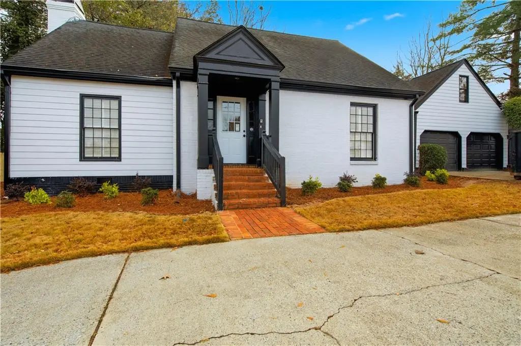 1044 Little Willeo Road, Marietta
