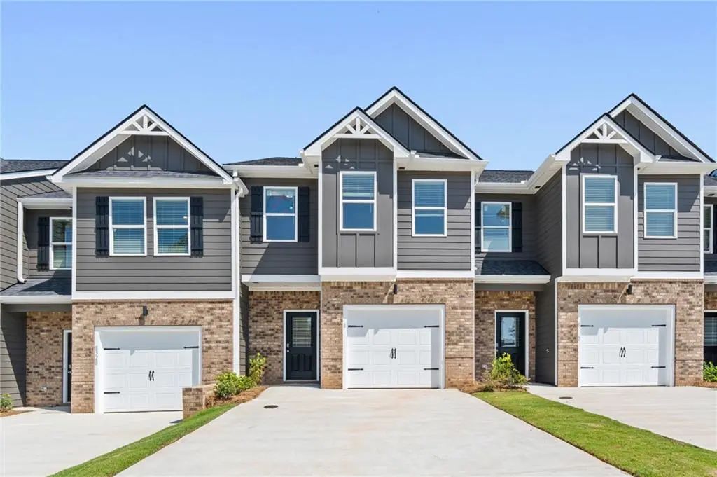 8330 Columbia Court, Palmetto